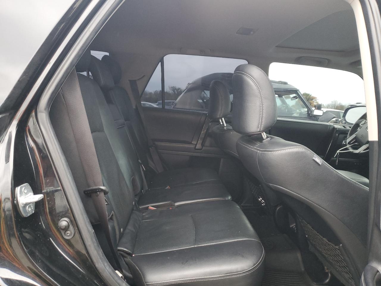 2020 Toyota 4Runner Sr5/Sr5 Premium VIN: JTEBU5JR8L5814956 Lot: 92104475