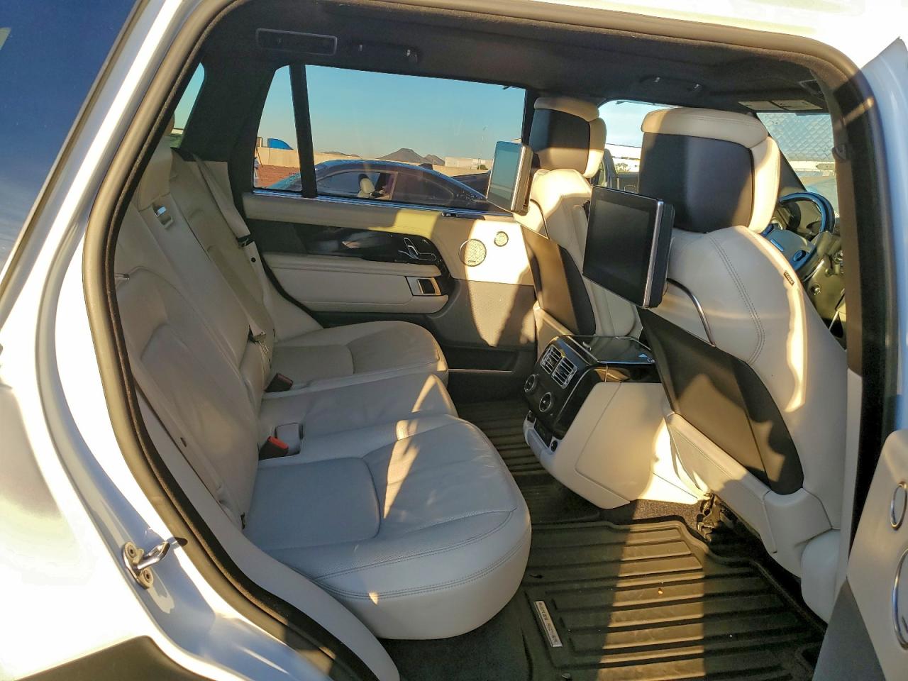 2021 Land Rover Range Rover Autobiography VIN: SALGV5SE1MA433924 Lot: 94112335