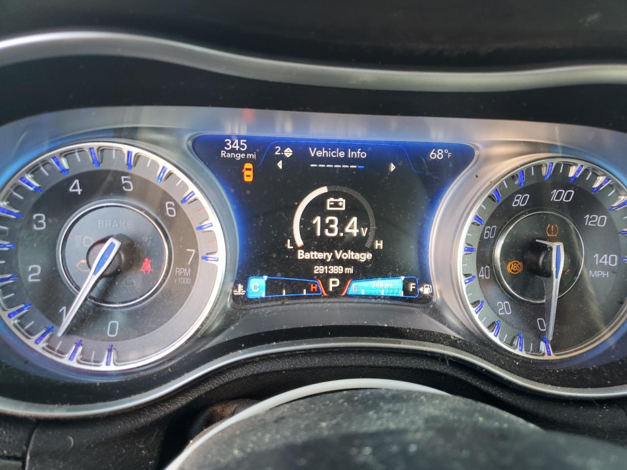 2015 Chrysler 300 Limited VIN: 2C3CCAAG9FH815912 Lot: 92916475