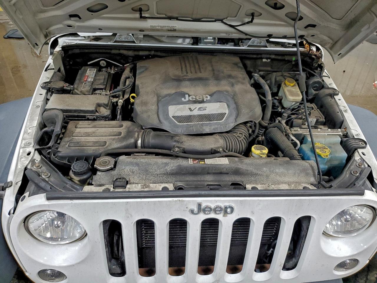 2015 Jeep Wrangler Unlimited Sport VIN: 1C4BJWDG9FL571249 Lot: 93993745