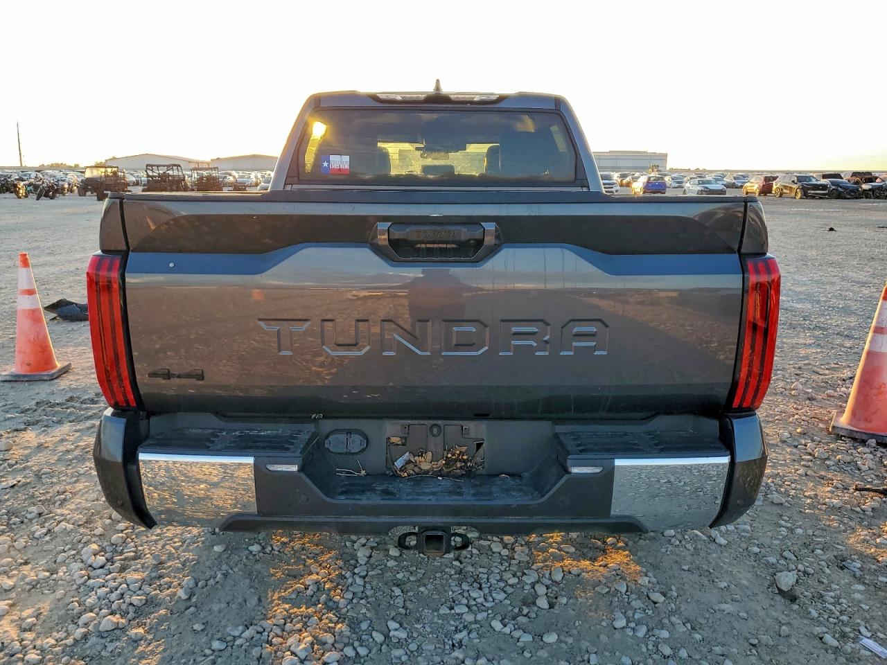 2022 Toyota Tundra Crewmax Sr VIN: 5TFLA5DB3NX040445 Lot: 93483365