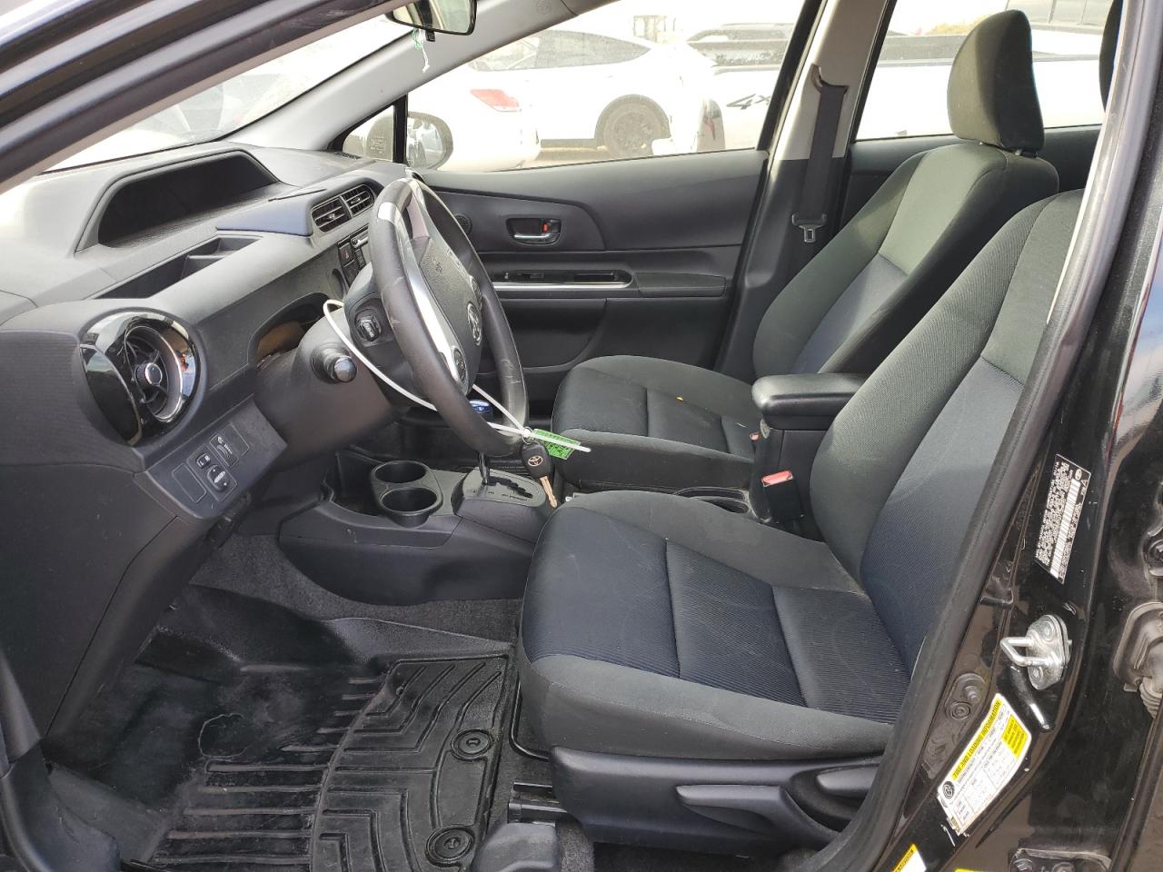 2016 Toyota Prius C VIN: JTDKDTB31G1120870 Lot: 91081285