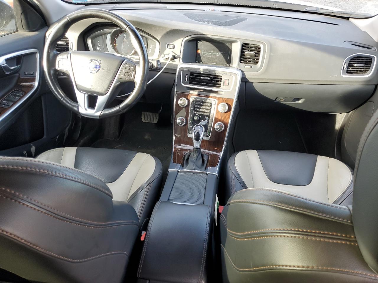 2017 Volvo V60 Cross Country Platinum VIN: YV440MWM2H1031708 Lot: 92941915