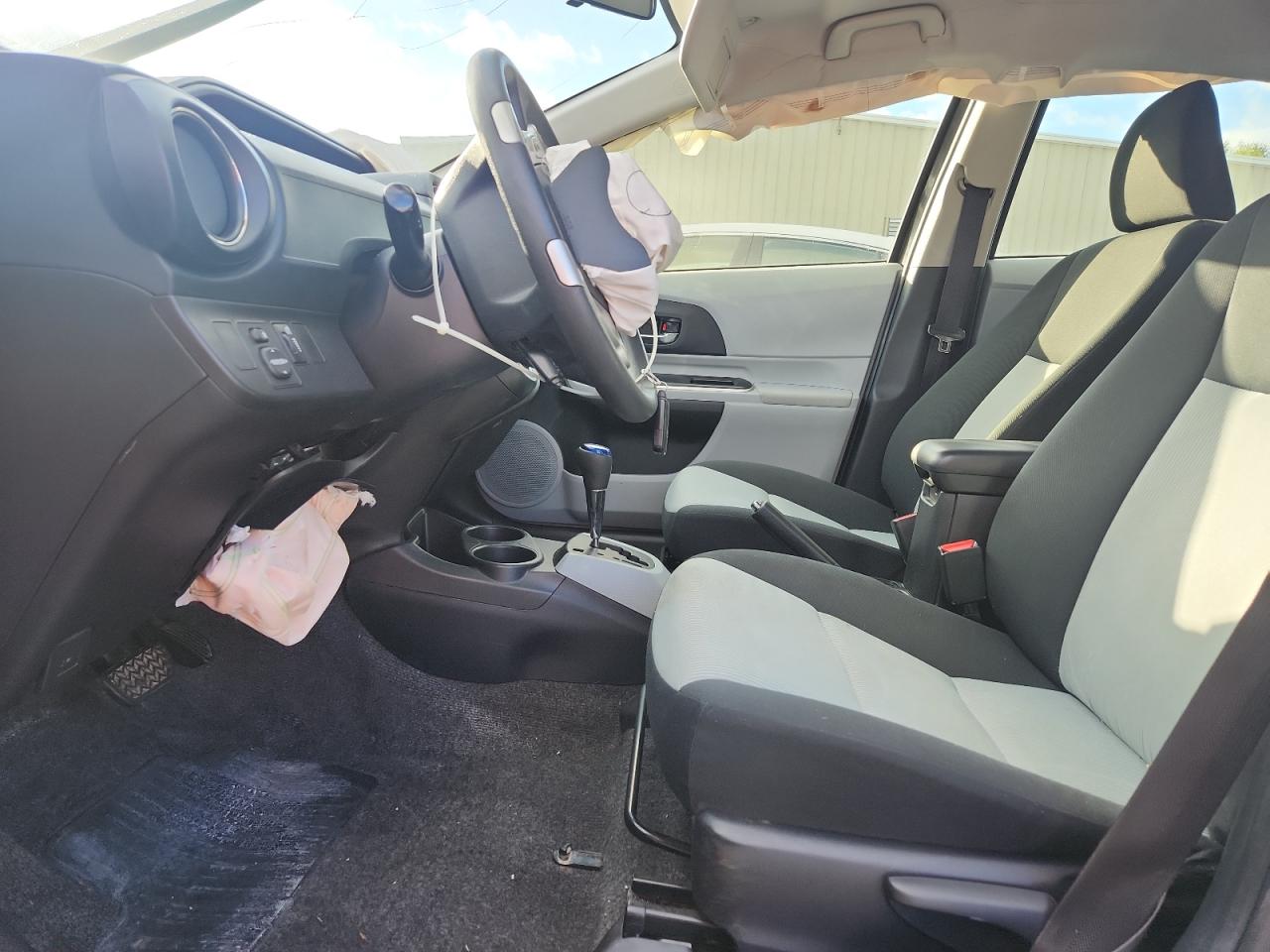 2014 Toyota Prius C VIN: JTDKDTB36E1078855 Lot: 92214005