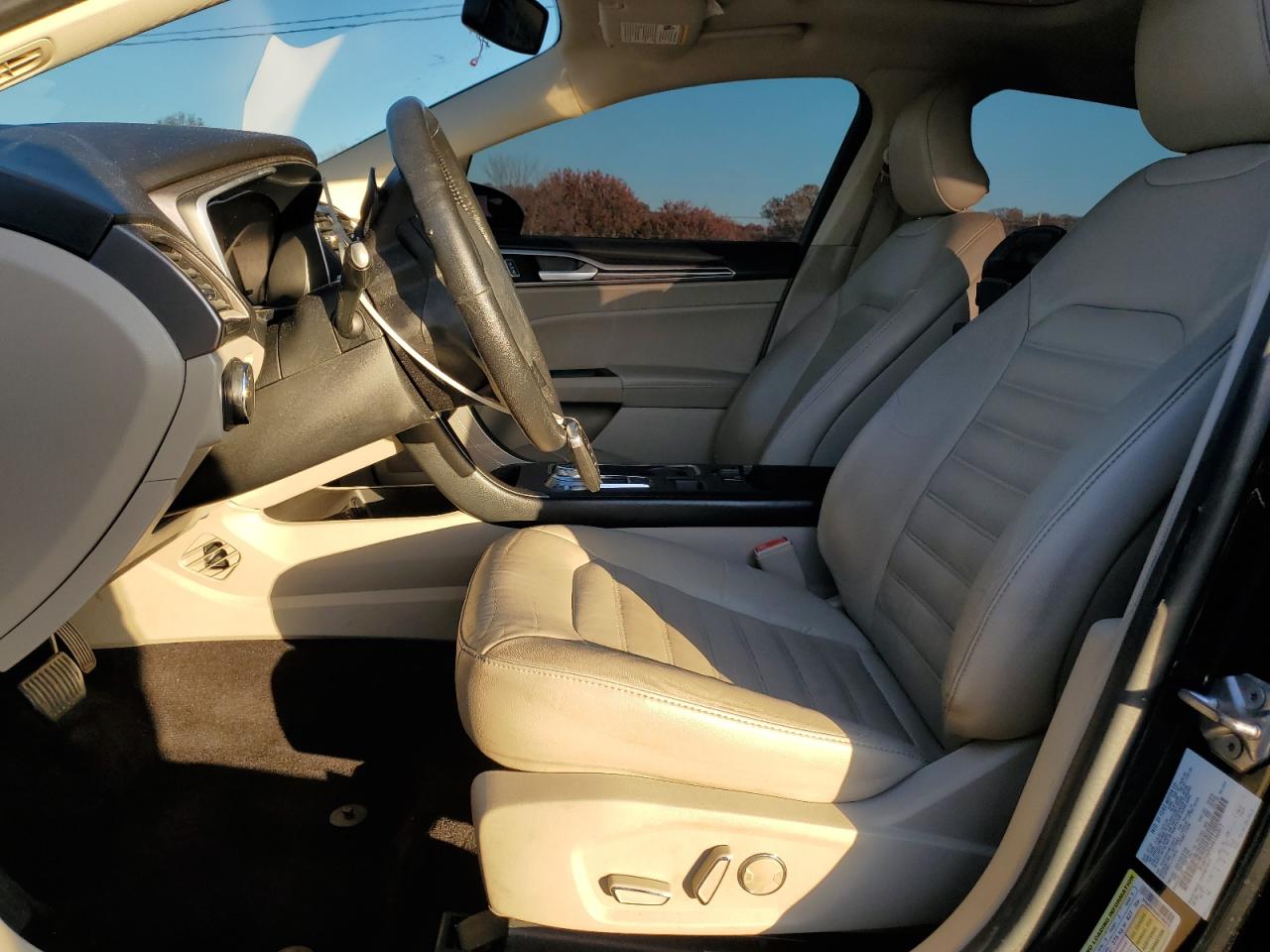 2017 Ford Fusion Se VIN: 3FA6P0H95HR166072 Lot: 92697725