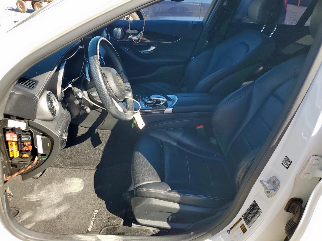 2015 Mercedes-Benz C 300 VIN: 55SWF4JB2FU085738 Lot: 91780125