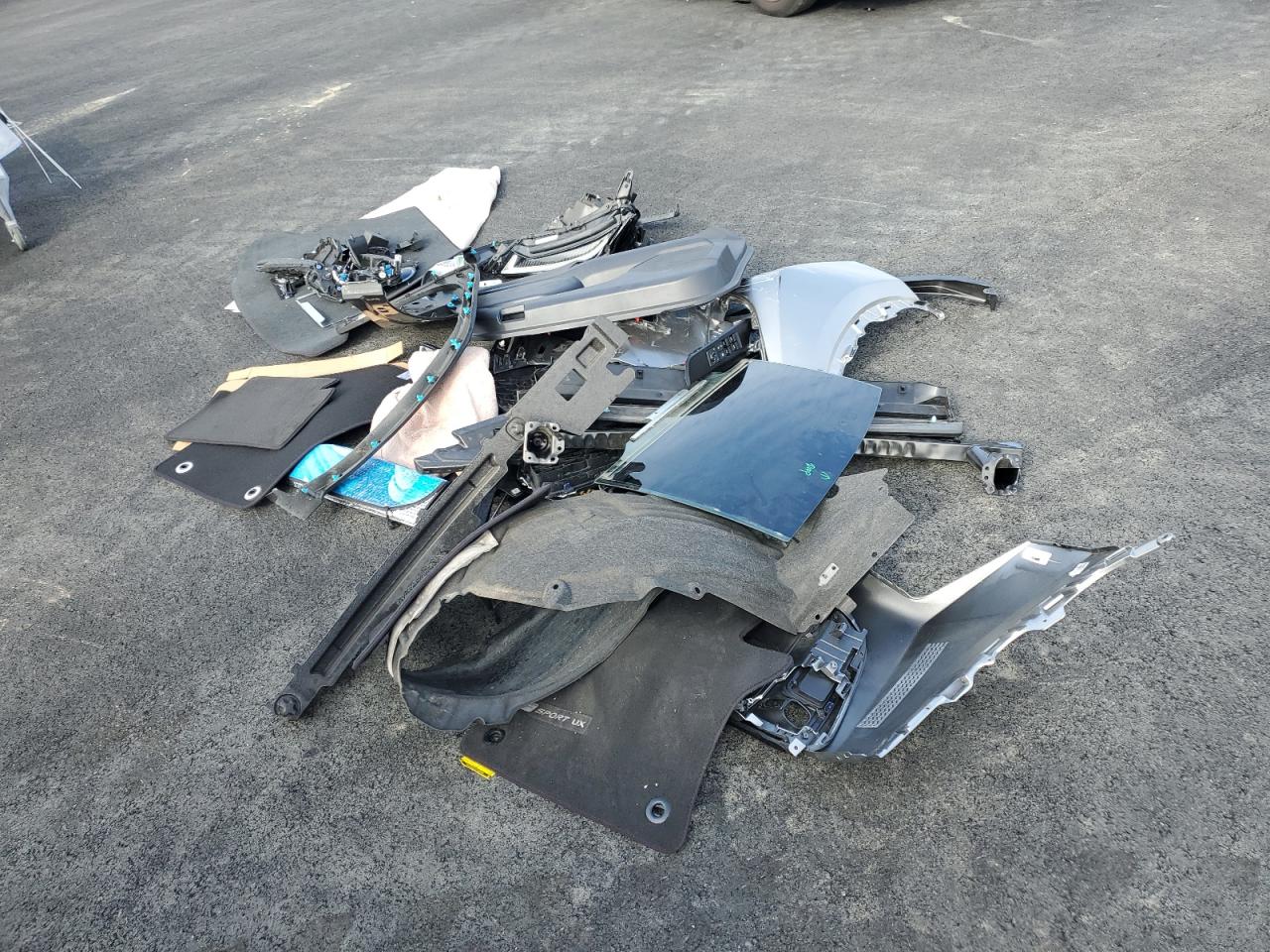 2019 Lexus Ux 200 VIN: JTHY3JBH3K2013043 Lot: 92111005