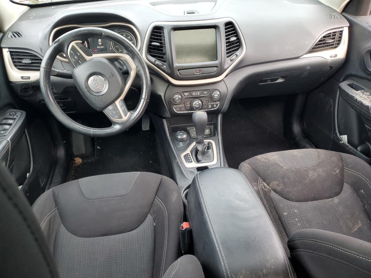 2016 Jeep Cherokee Latitude VIN: 1C4PJMCS9GW131662 Lot: 93565735