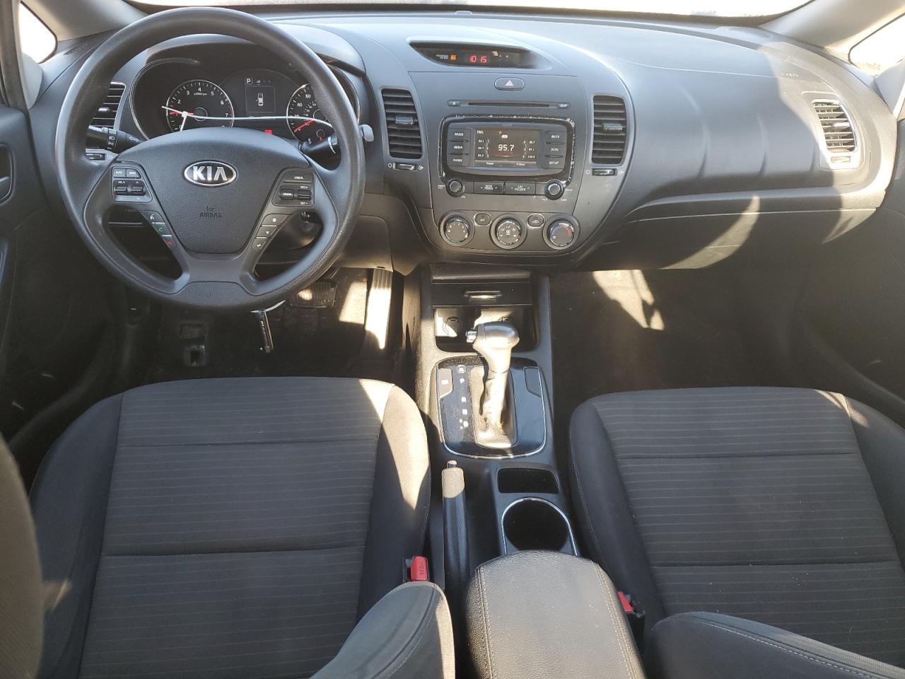 2017 Kia Forte Lx VIN: 3KPFL4A76HE121185 Lot: 91467445