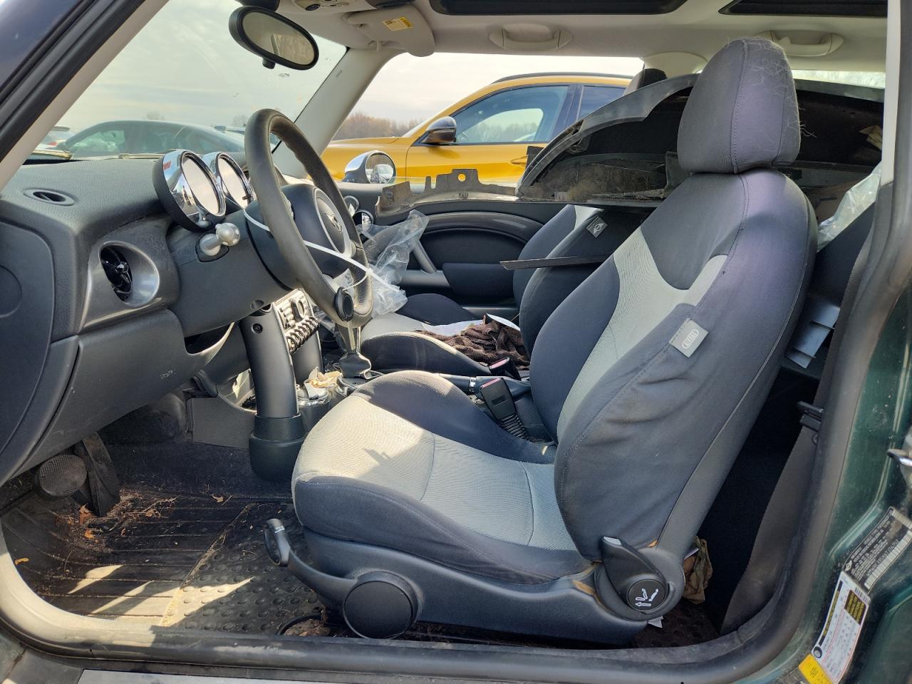 2006 Mini Cooper VIN: WMWRC335X6TJ74752 Lot: 93392015