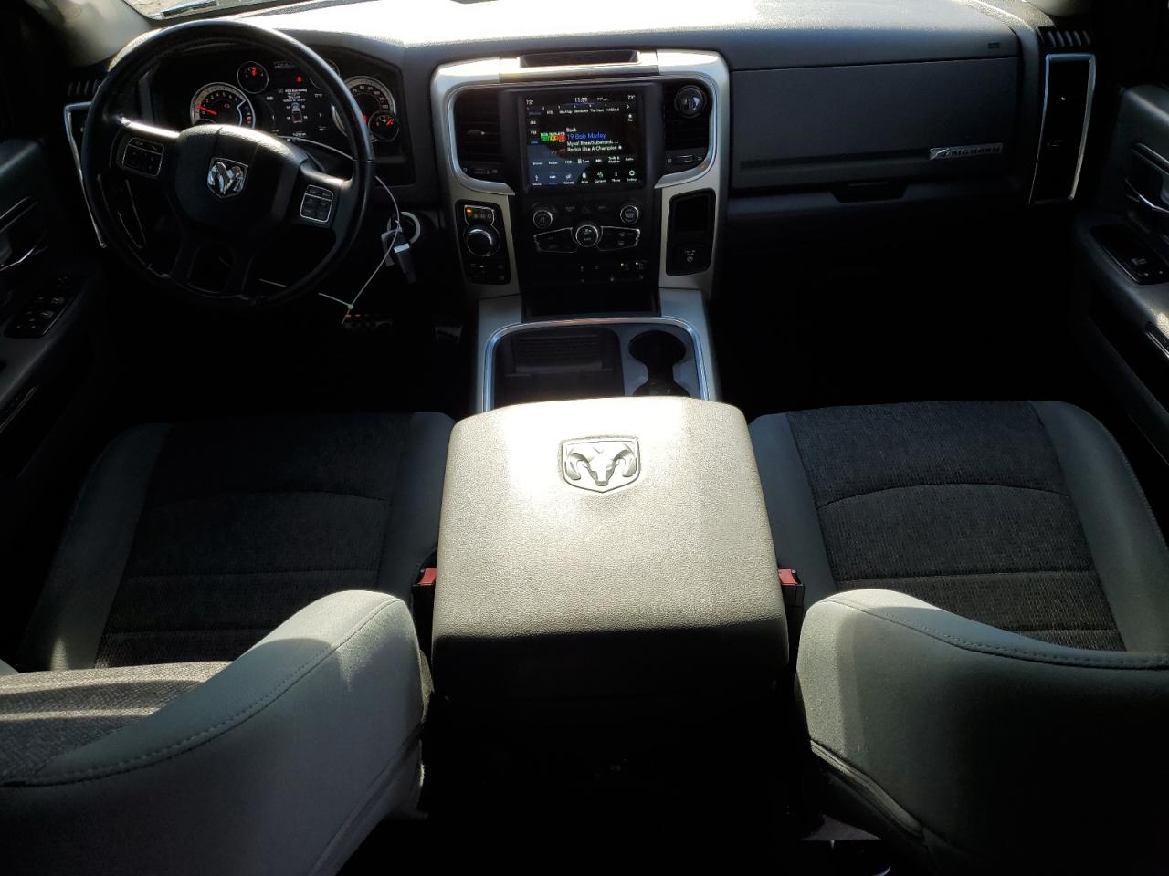 2018 Ram 1500 Slt VIN: 3C6RR7LG2JG251184 Lot: 90906105