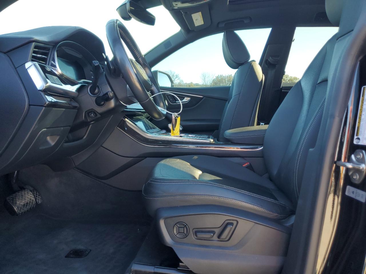 2020 Audi Q8 Premium Plus S-Line VIN: WA1EVAF10LD025517 Lot: 90504565