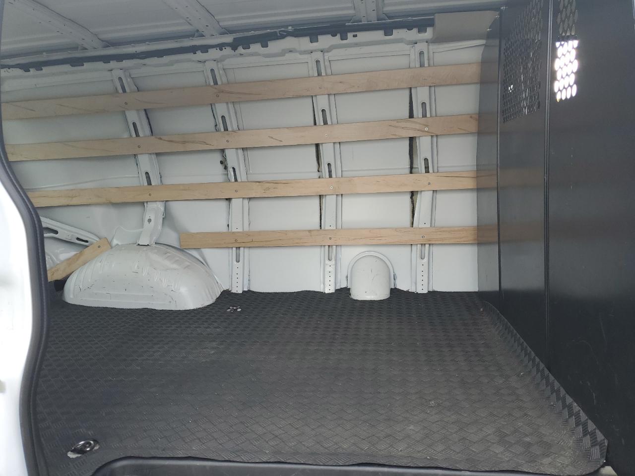 2024 Chevrolet Express G2500 VIN: 1GCWGAFP2R1263453 Lot: 91940015