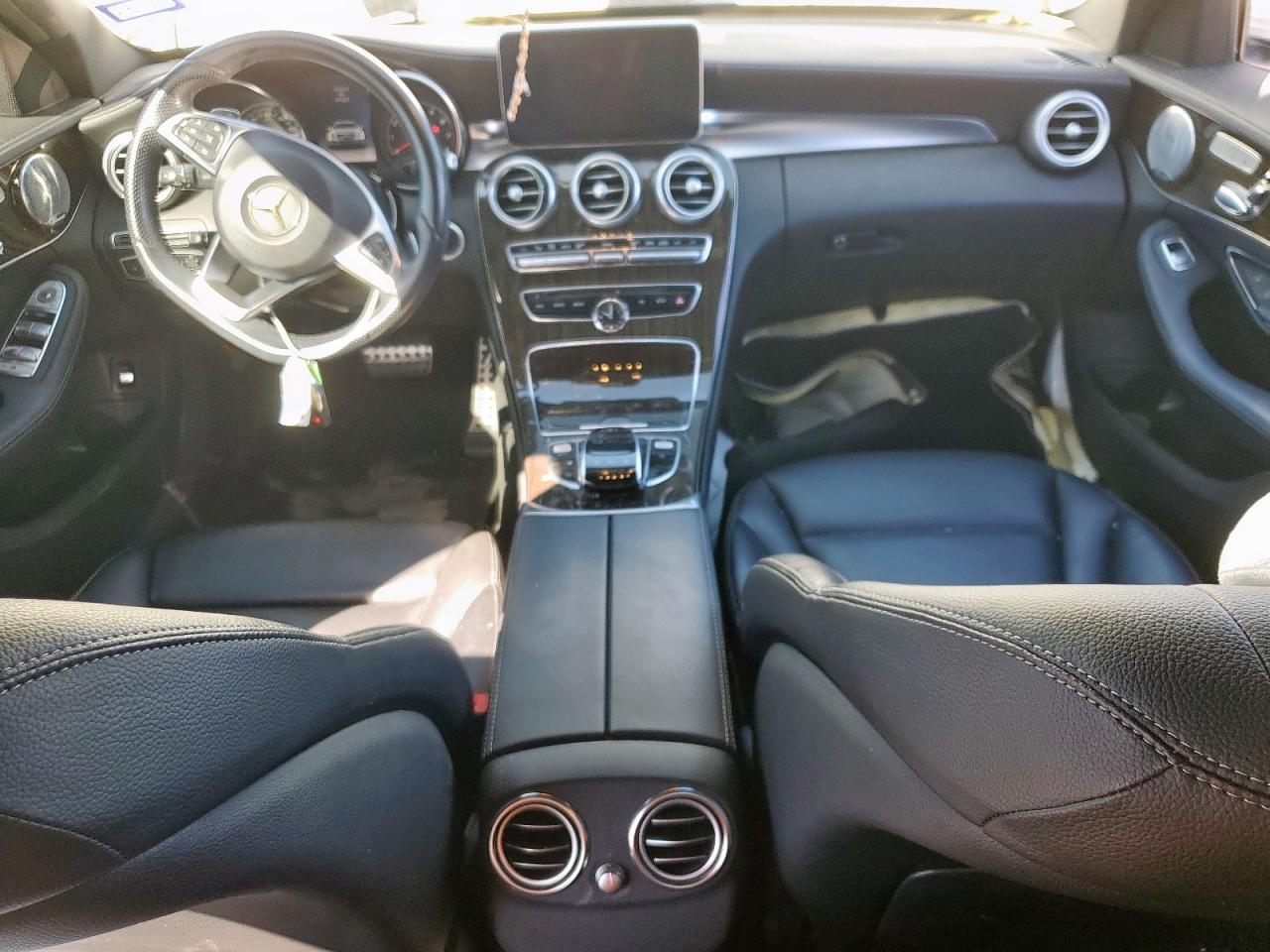 2015 Mercedes-Benz C 300 VIN: 55SWF4JB2FU085738 Lot: 91780125