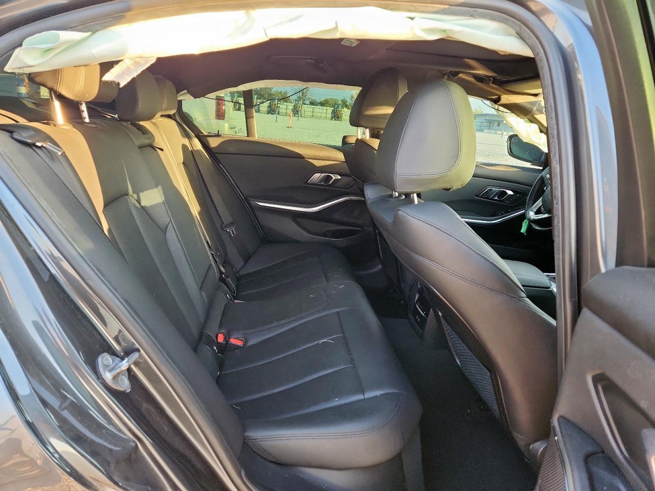 2021 BMW 330Xi VIN: 3MW5R7J0XM8C16059 Lot: 92532535