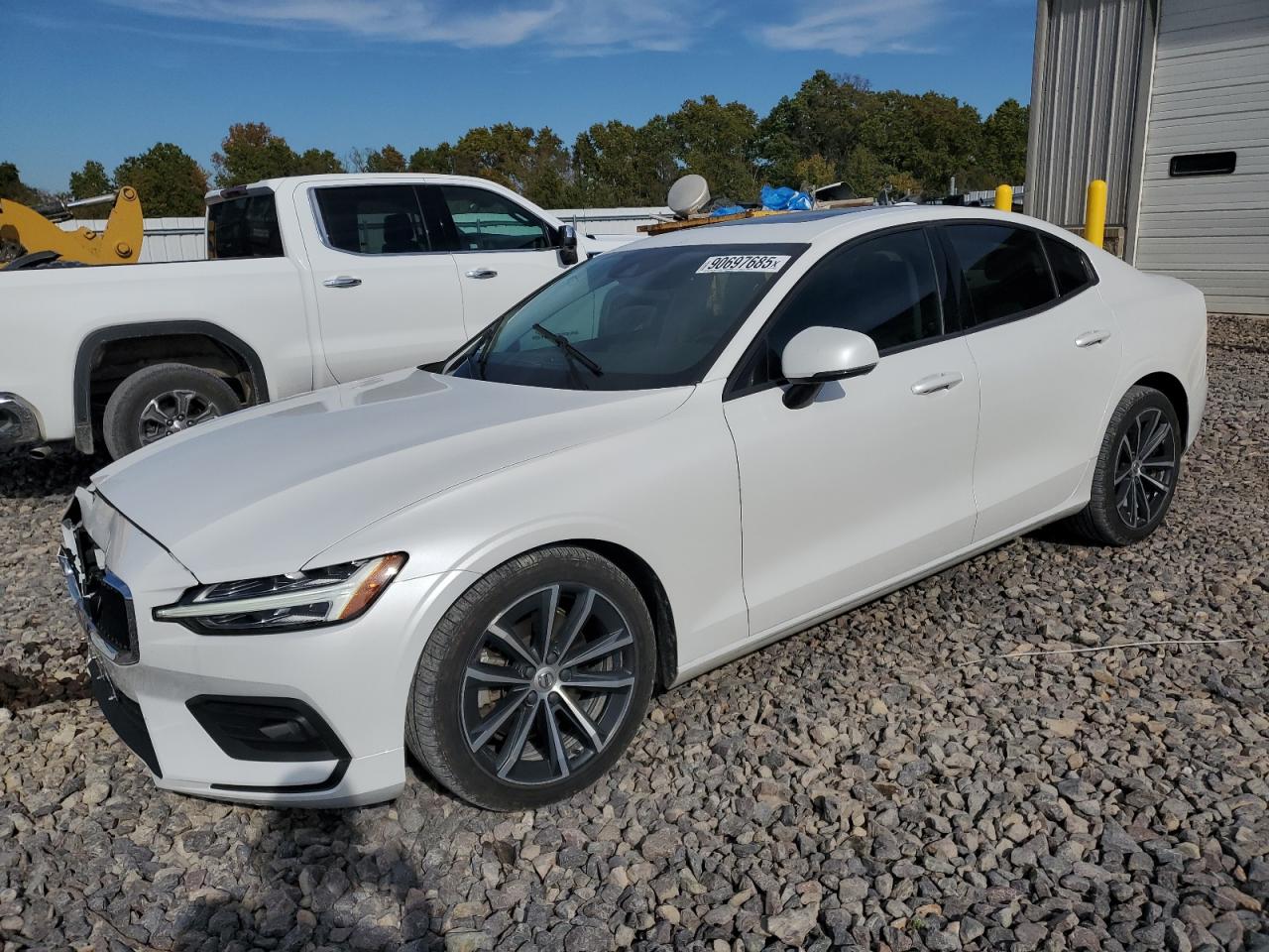 2021 Volvo S60 T5 Momentum