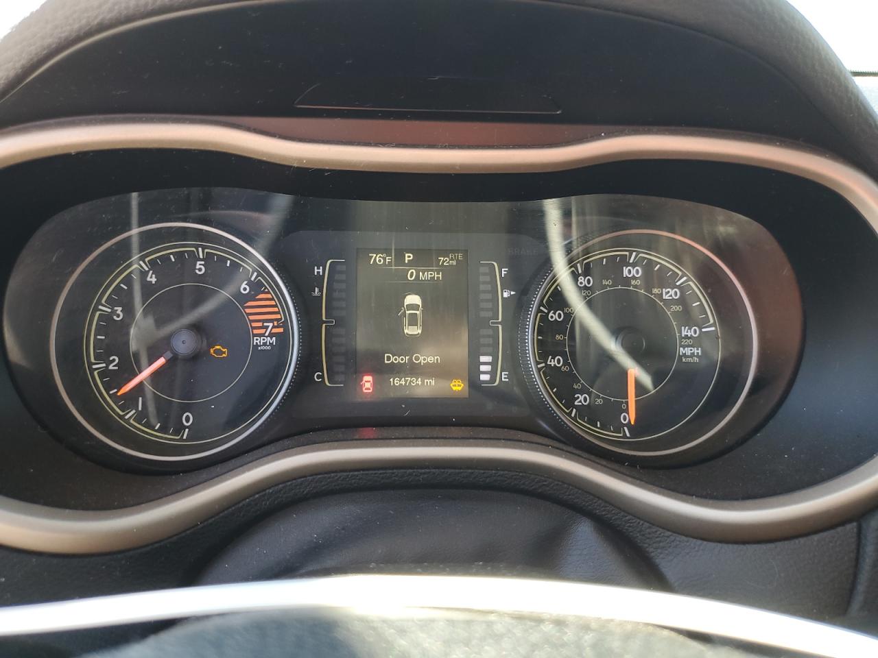 2017 Jeep Cherokee Latitude VIN: 1C4PJLCB3HW592674 Lot: 90129785