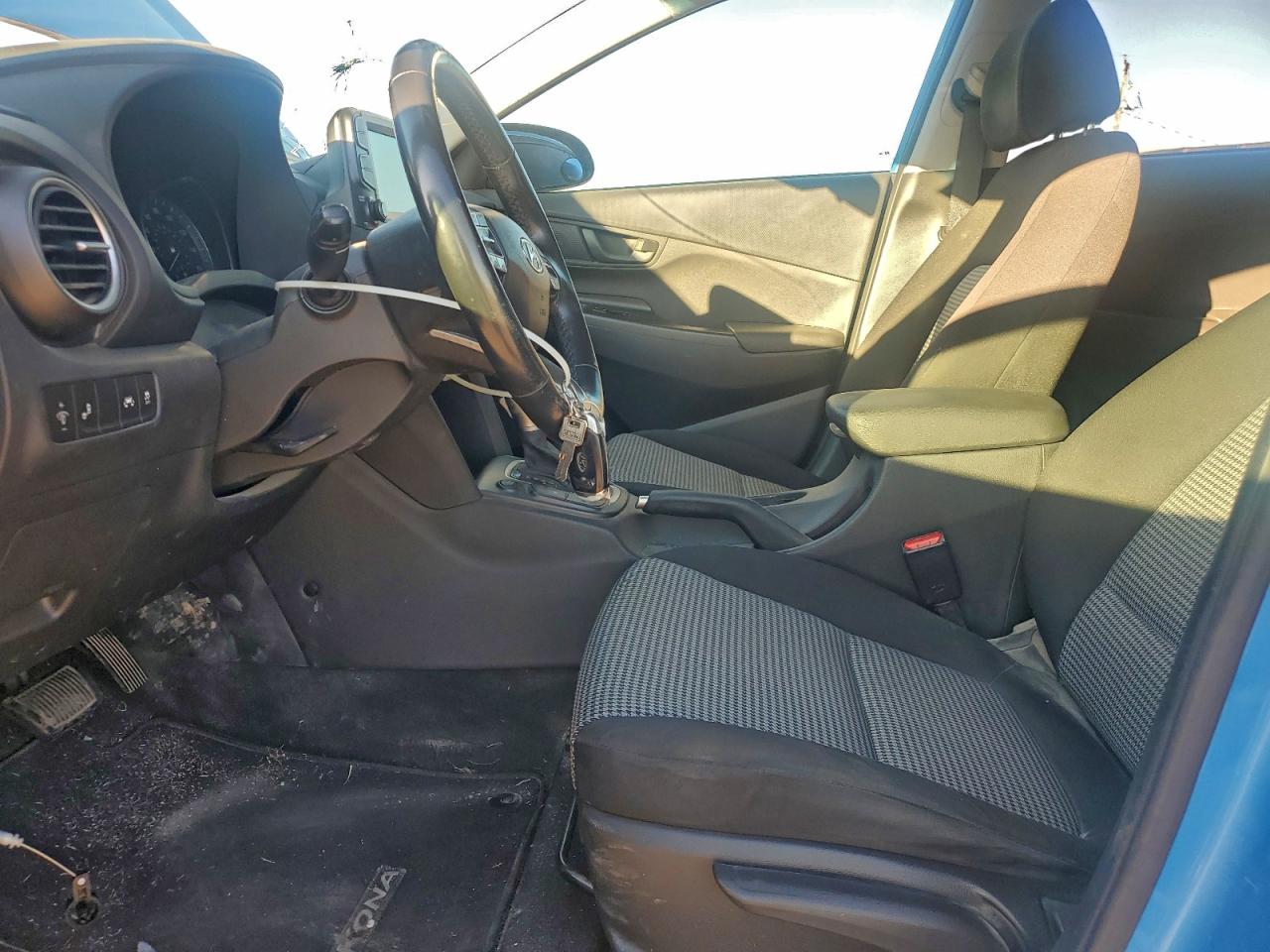 2021 Hyundai Kona Sel VIN: KM8K22AA2MU615861 Lot: 94385535