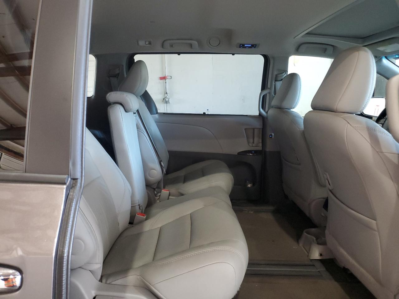 2016 Toyota Sienna Xle VIN: 5TDYK3DC7GS732250 Lot: 90999715