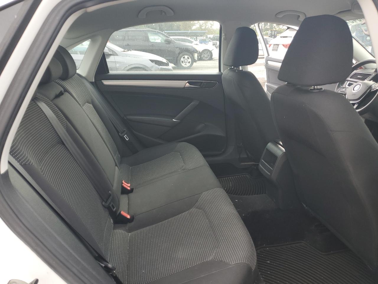 2017 Volkswagen Passat S VIN: 1VWAT7A3XHC015142 Lot: 86308845