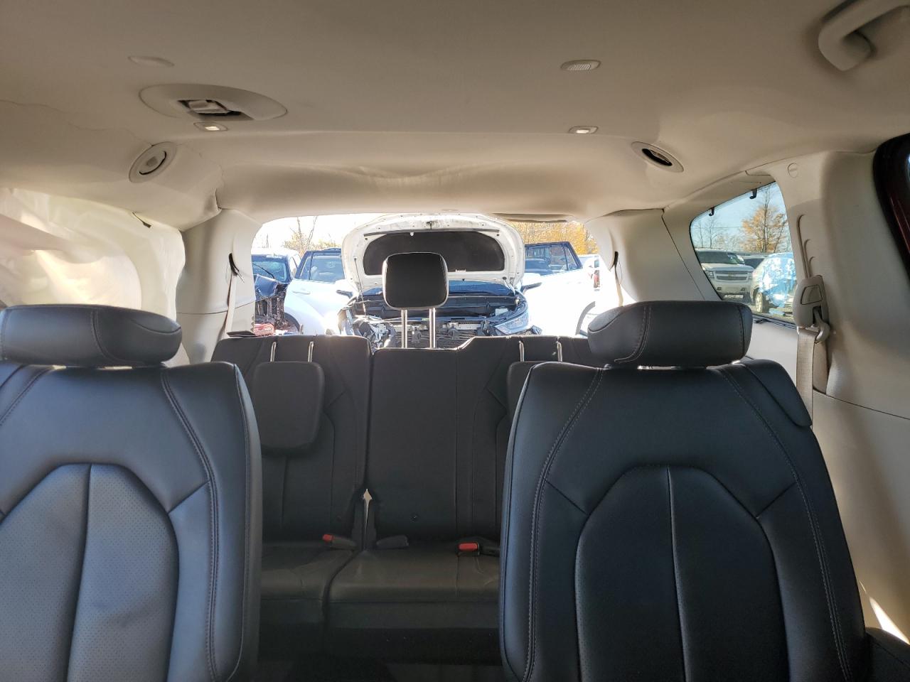 2018 Chrysler Pacifica Touring L VIN: 2C4RC1BG3JR260625 Lot: 91812335