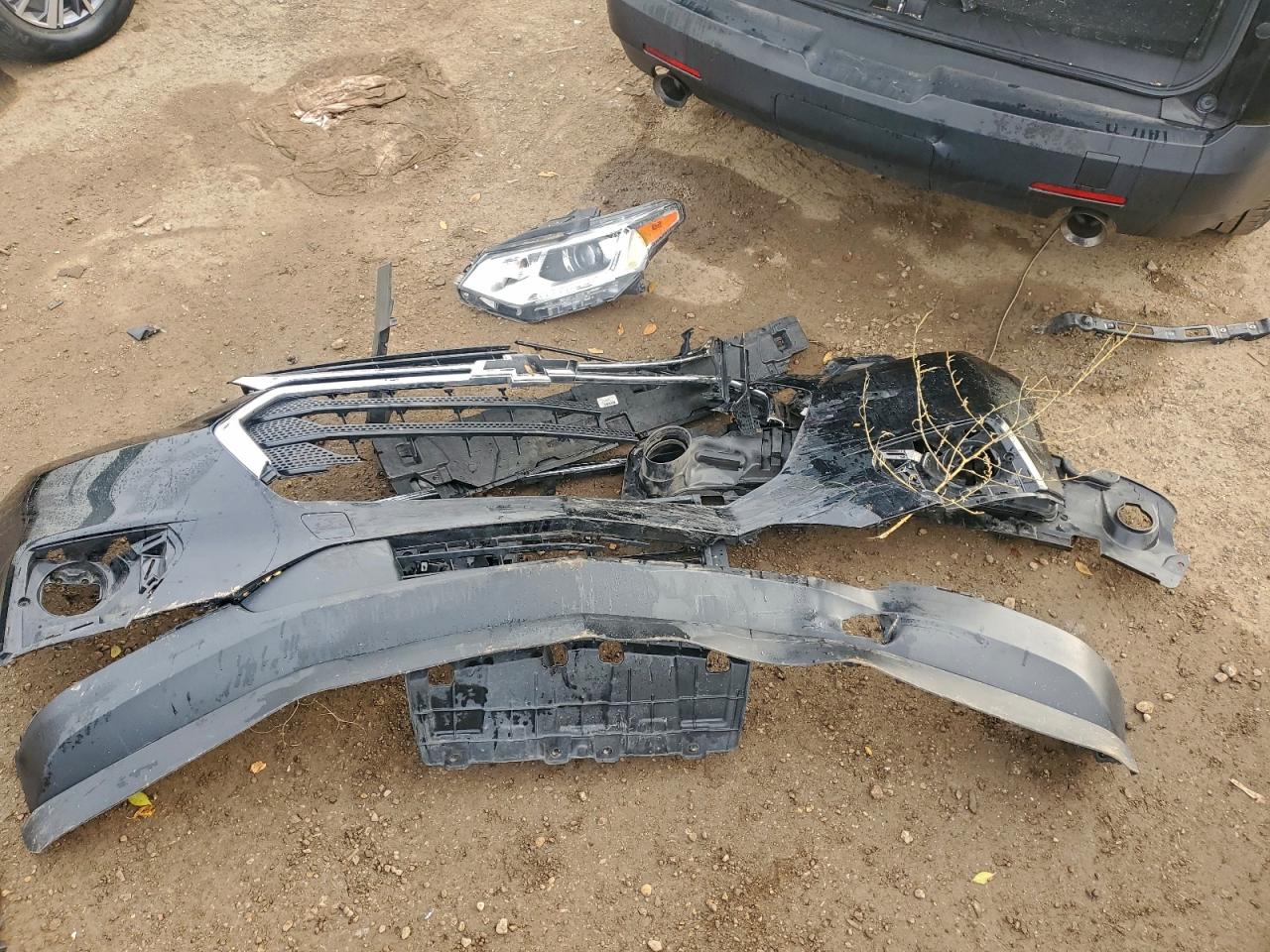 2019 Chevrolet Traverse Ls VIN: 1GNERFKW5KJ137715 Lot: 93947595