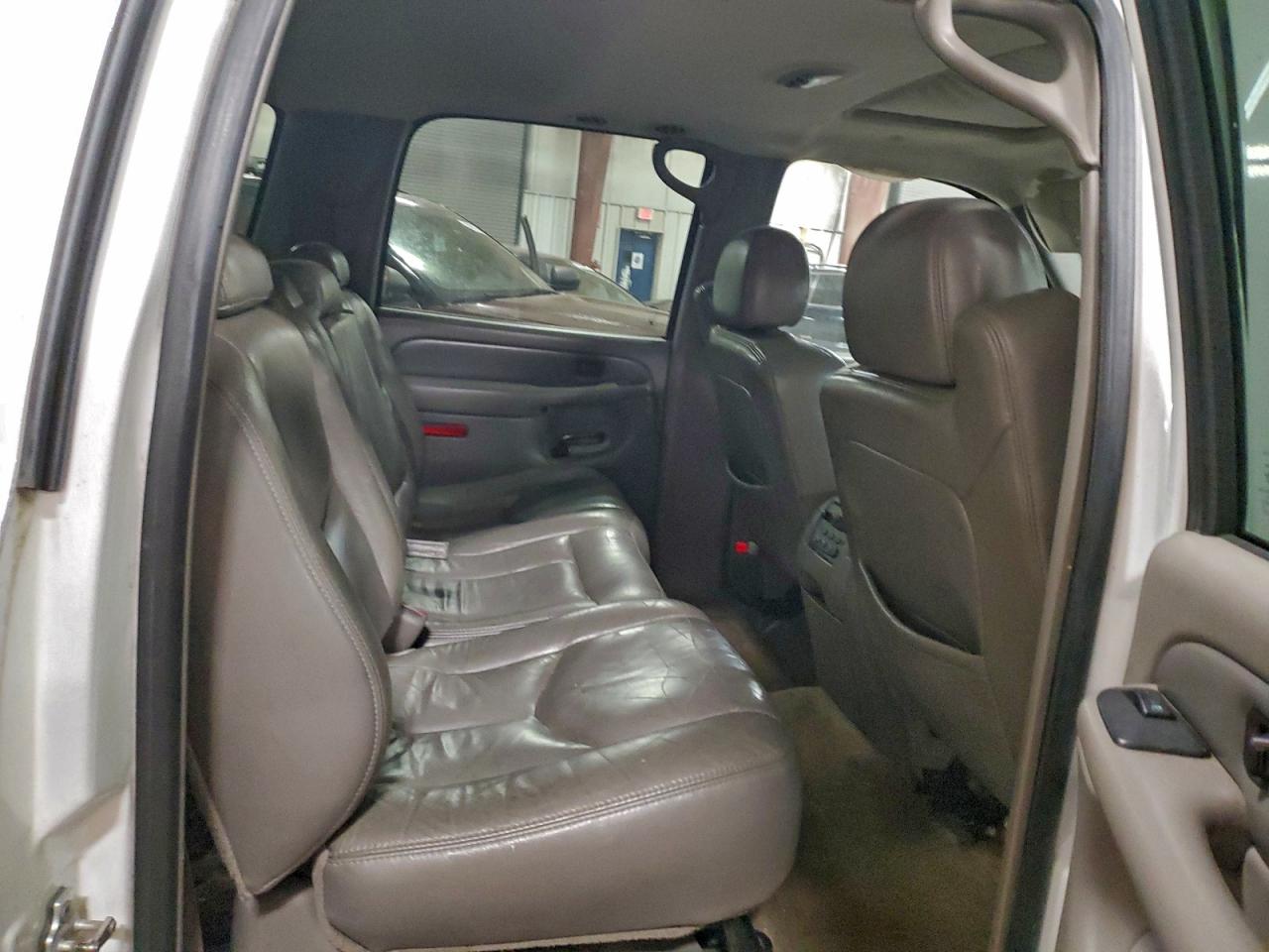 2004 GMC Yukon Xl Denali VIN: 1GKFK66U04J269914 Lot: 93655025