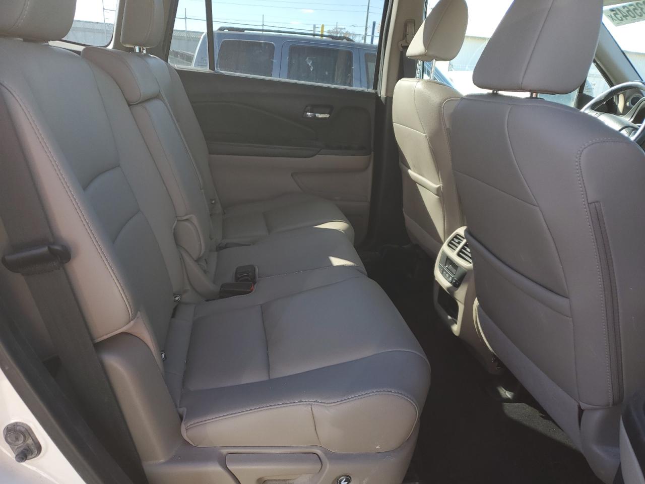 2018 Honda Pilot Exl VIN: 5FNYF6H60JB043334 Lot: 92035645