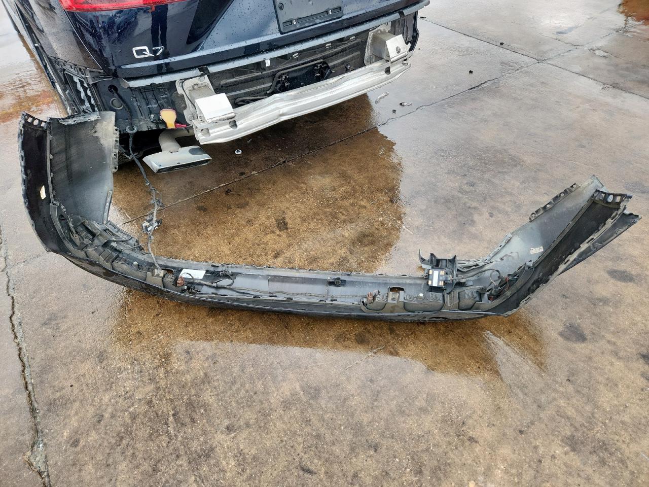 2017 Audi Q7 Premium Plus VIN: WA1LAAF70HD033115 Lot: 92014865