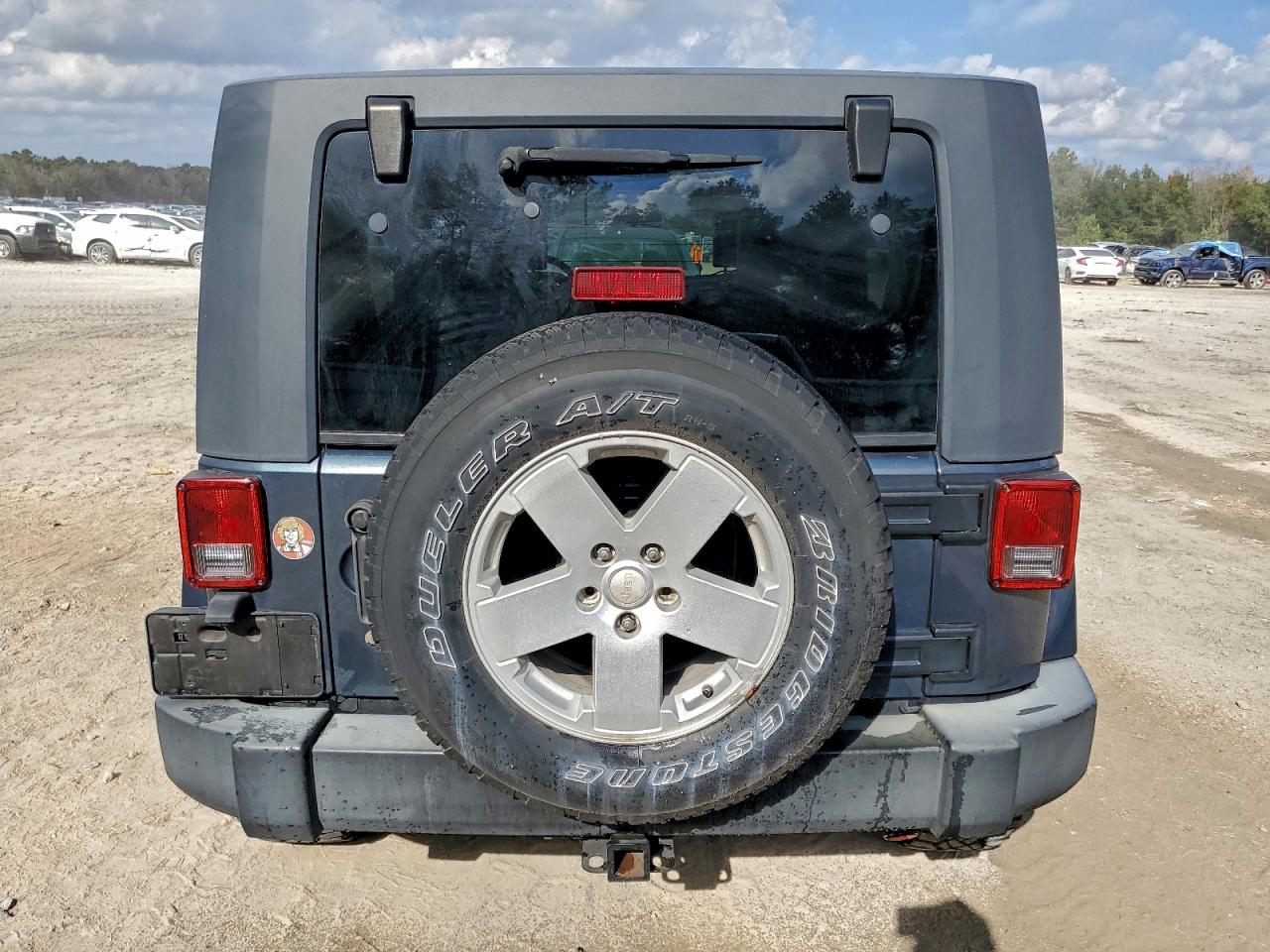 2007 Jeep Wrangler Sahara VIN: 1J4GB59167L208159 Lot: 93759725