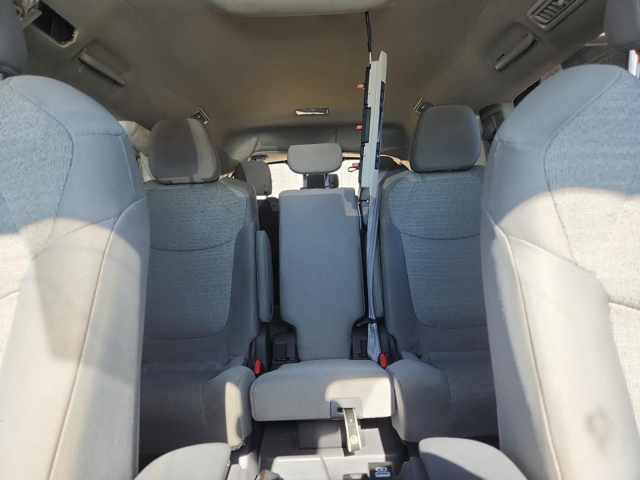 2021 Toyota Sienna Le VIN: 5TDKRKEC1MS044539 Lot: 94119295