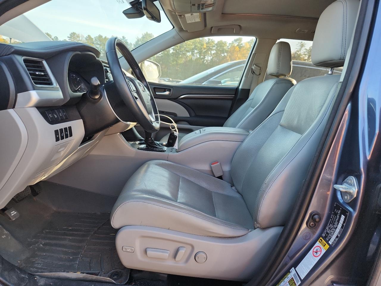 2015 Toyota Highlander Limited VIN: 5TDDKRFHXFS073637 Lot: 92263215