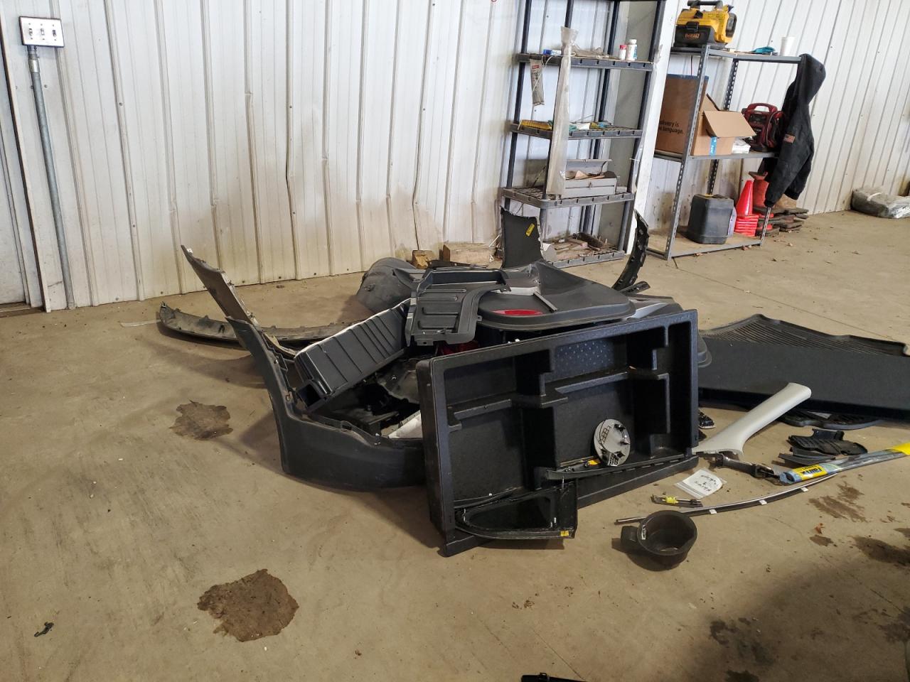 2017 Hyundai Santa Fe Sport VIN: 5NMZUDLB5HH030204 Lot: 92240175