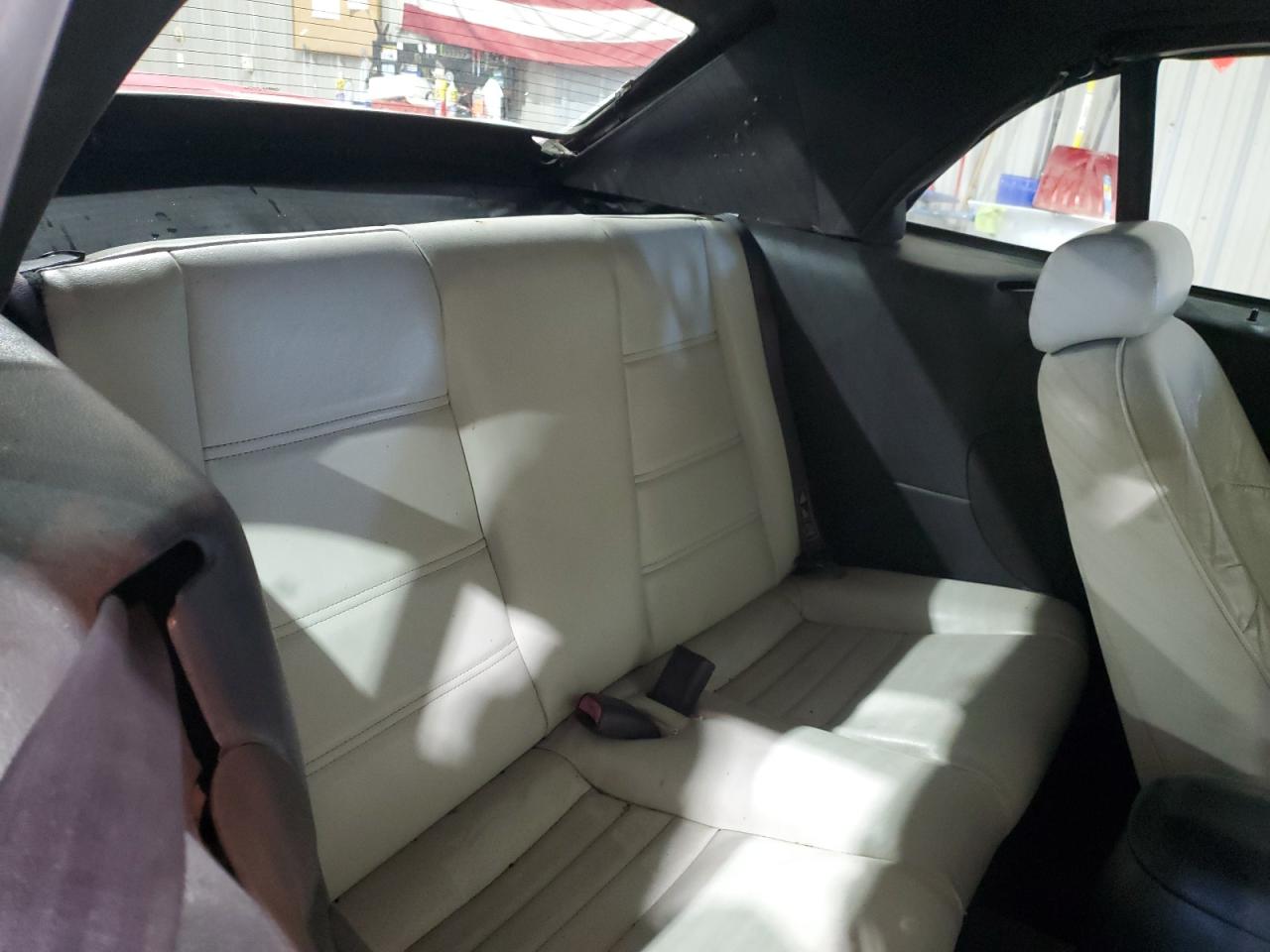 2000 Ford Mustang VIN: 1FAFP4440YF228282 Lot: 93293455