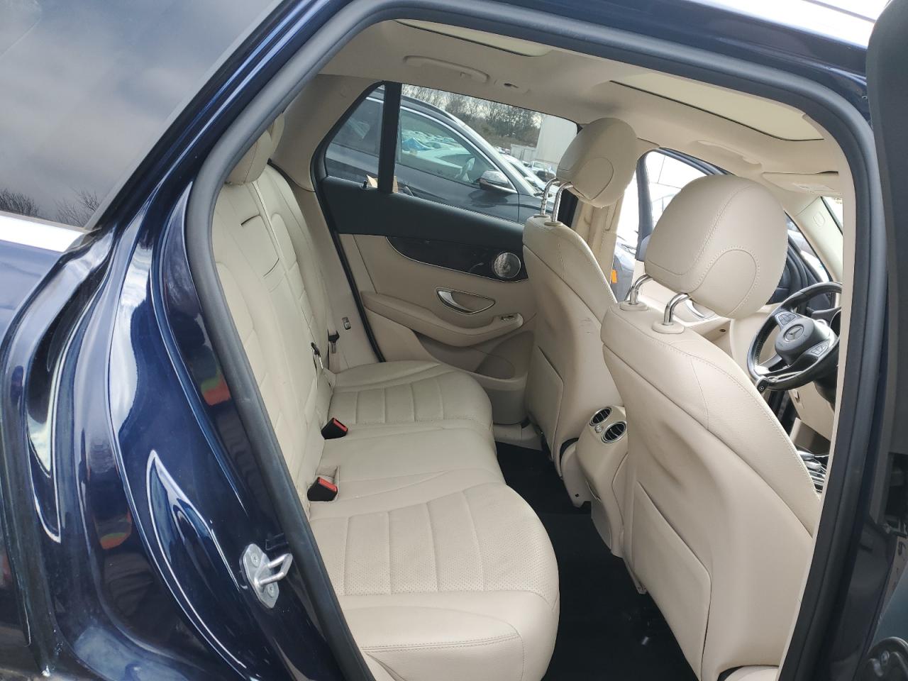 2017 Mercedes-Benz Glc 300 4Matic VIN: WDC0G4KB4HF255559 Lot: 92082505