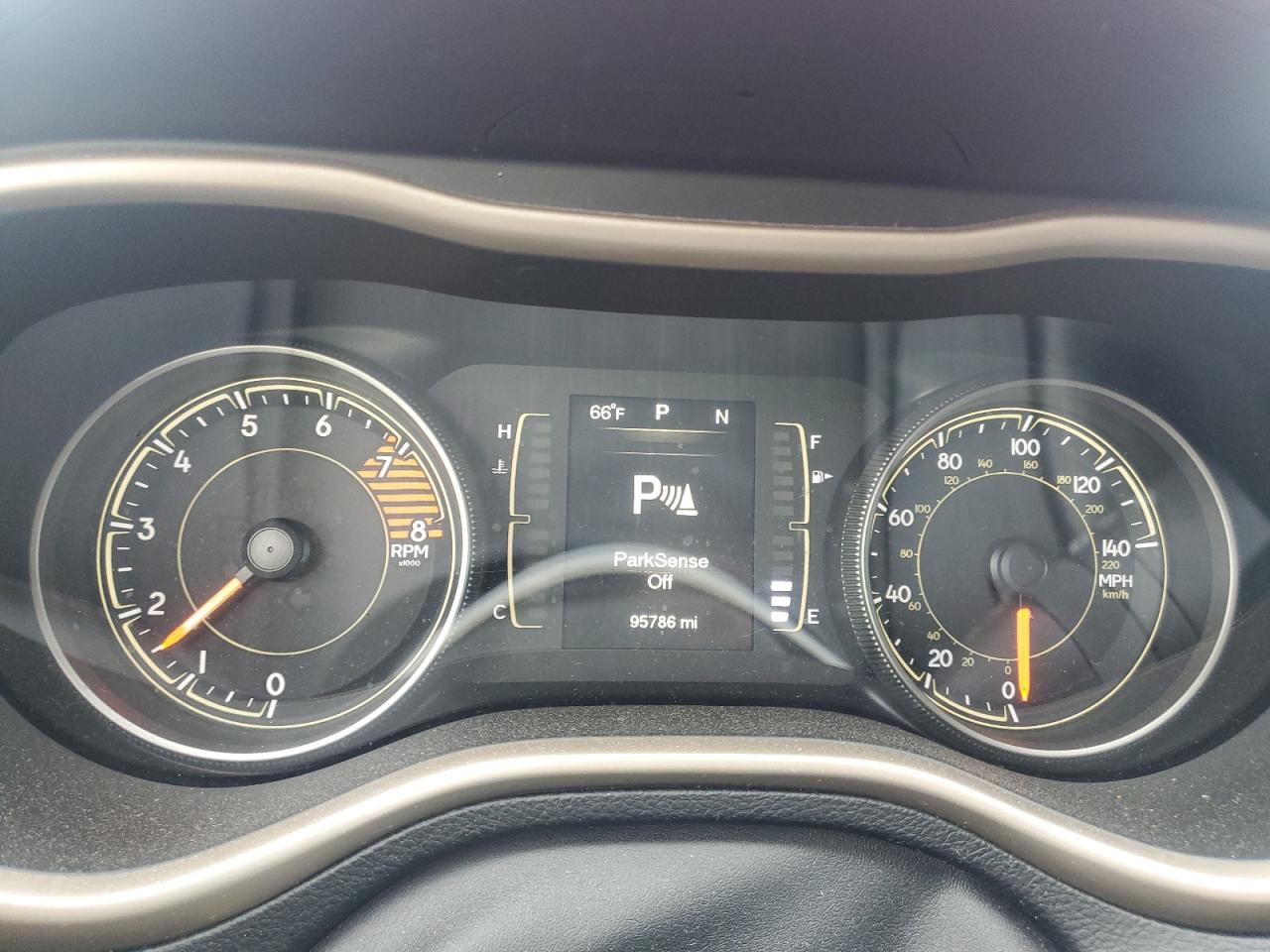 2016 Jeep Cherokee Latitude VIN: 1C4PJMCSXGW240938 Lot: 91043295