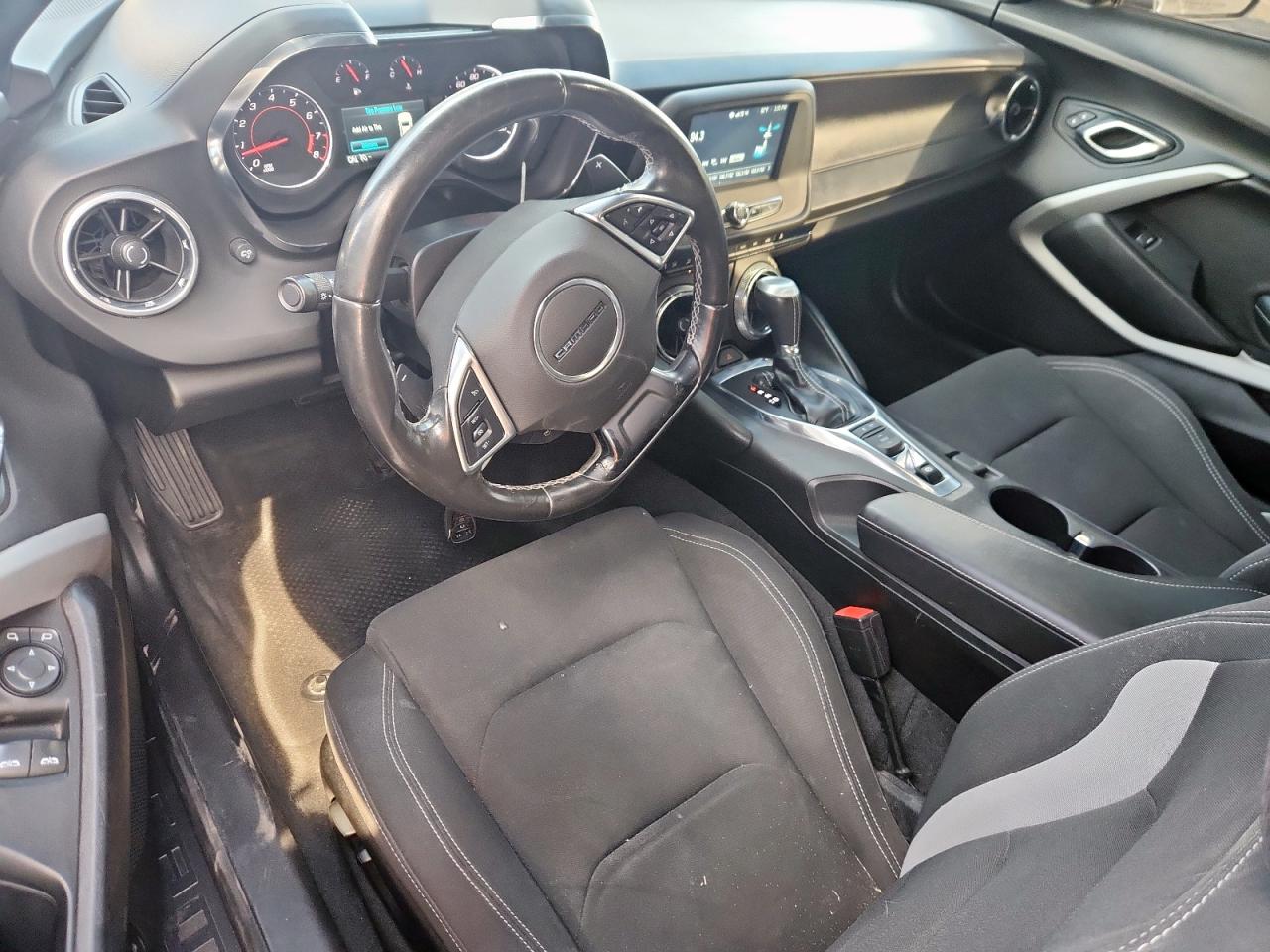 2018 Chevrolet Camaro Lt VIN: 1G1FB1RS1J0154015 Lot: 92729775