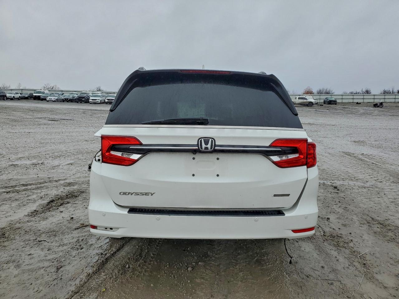 2022 Honda Odyssey Touring VIN: 5FNRL6H82NB051715 Lot: 90689145