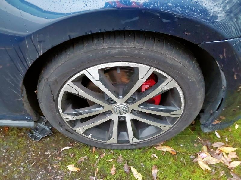 2017 VOLKSWAGEN GOLF 2.0 TDI R-LINE 5DR DSG