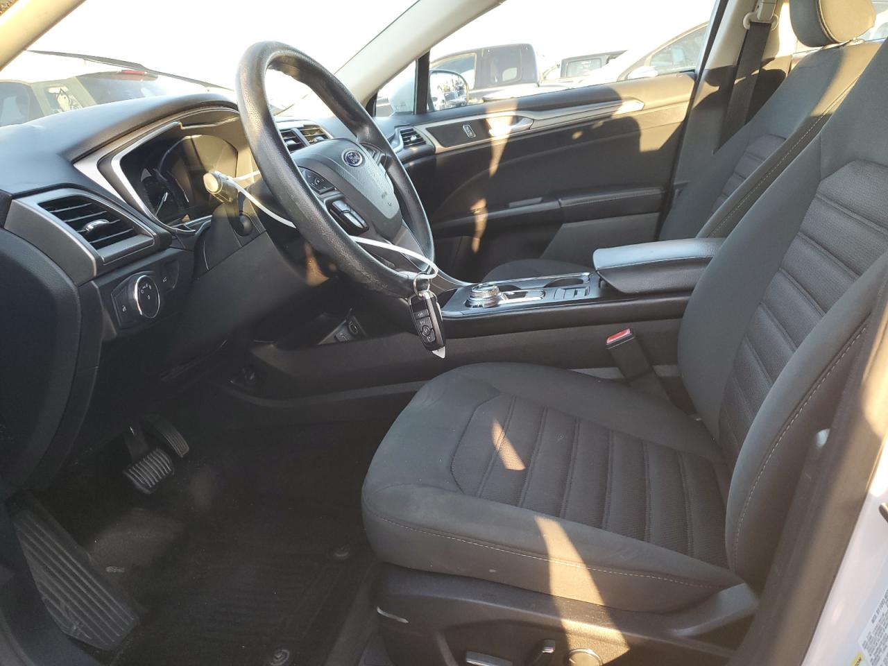 2018 Ford Fusion Se Hybrid VIN: 3FA6P0LU4JR153279 Lot: 93901295