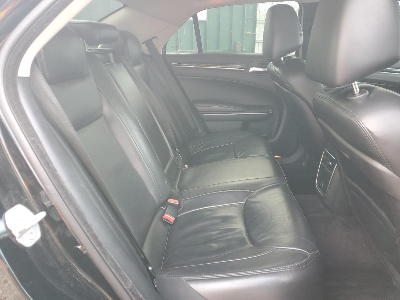 2016 Chrysler 300 Limited VIN: 2C3CCAAG3GH295708 Lot: 86821015