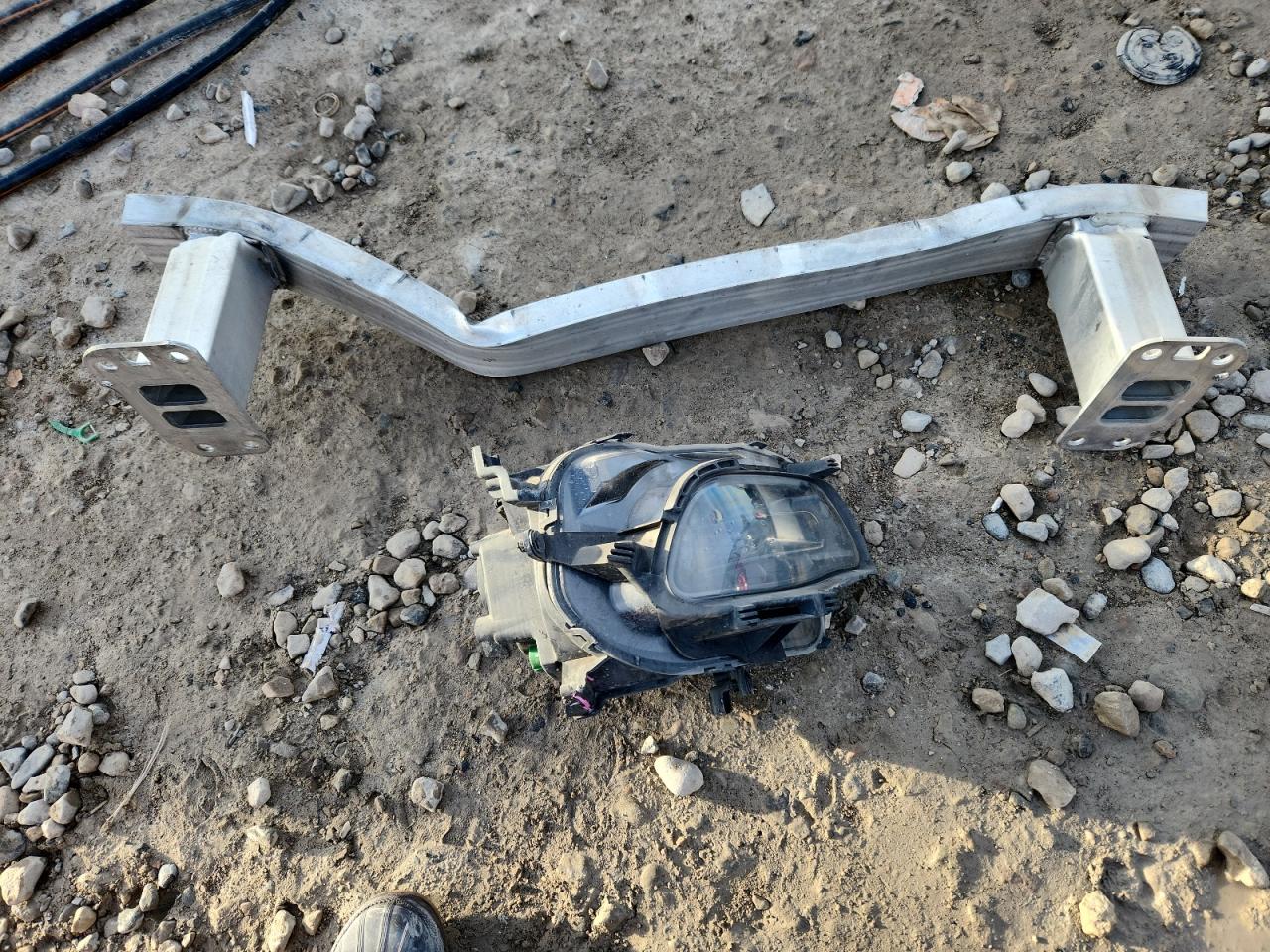 2016 Jeep Cherokee Latitude VIN: 1C4PJMCS0GW283619 Lot: 93136625