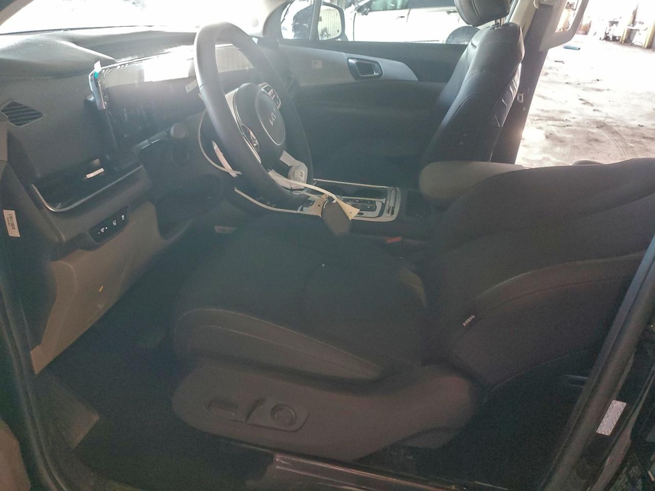 2026 Kia Carnival Sx VIN: KNDNE5KA4T6106477 Lot: 94535355