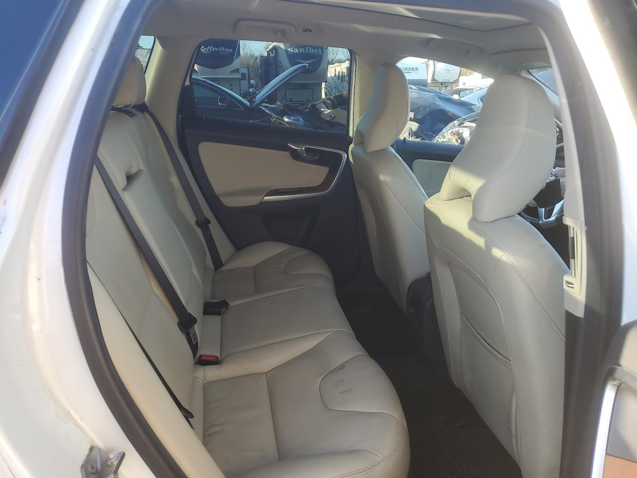 2017 Volvo Xc60 T6 Inscription VIN: YV449MRU0H2013915 Lot: 93345055