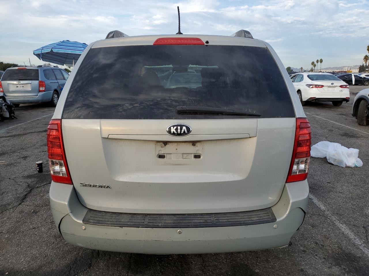 2014 Kia Sedona Lx VIN: KNDMG4C70E6548548 Lot: 92514265