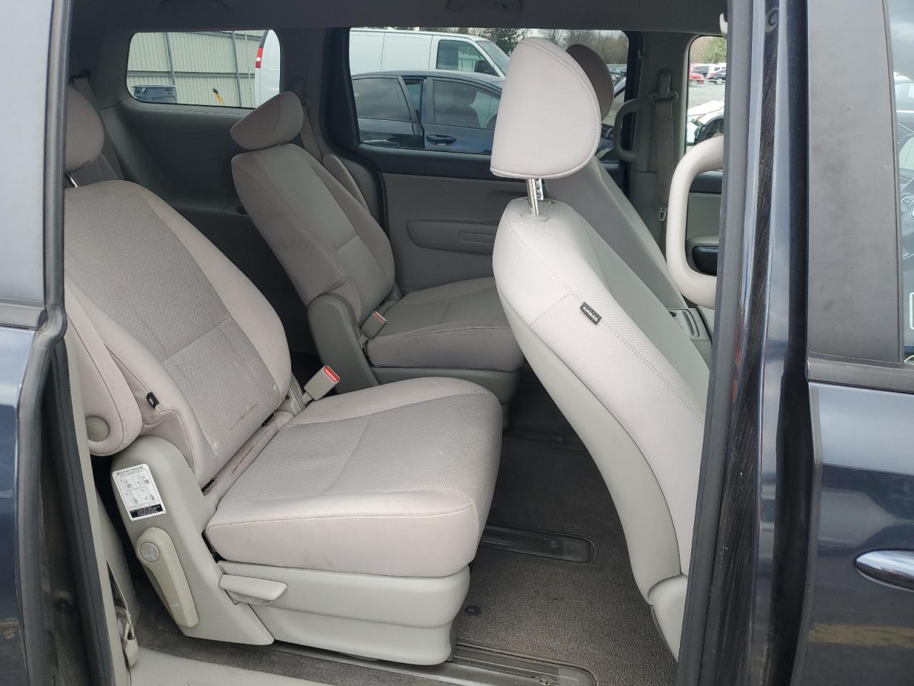 2016 Kia Sedona Lx VIN: KNDMB5C1XG6127147 Lot: 93323665