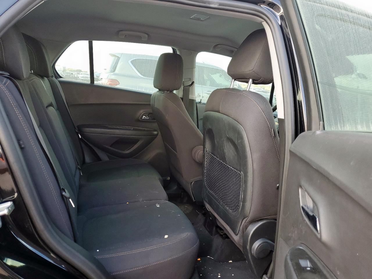 2018 Chevrolet Trax Ls VIN: 3GNCJKSB8JL402395 Lot: 92924435