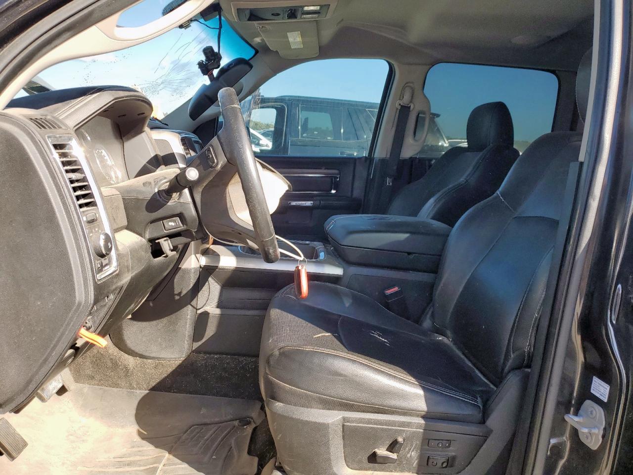 2017 Ram 1500 Laramie VIN: 1C6RR6NT5HS806443 Lot: 92083995