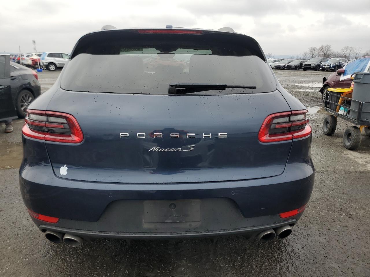 2016 Porsche Macan S VIN: WP1AB2A58GLB56623 Lot: 92384475