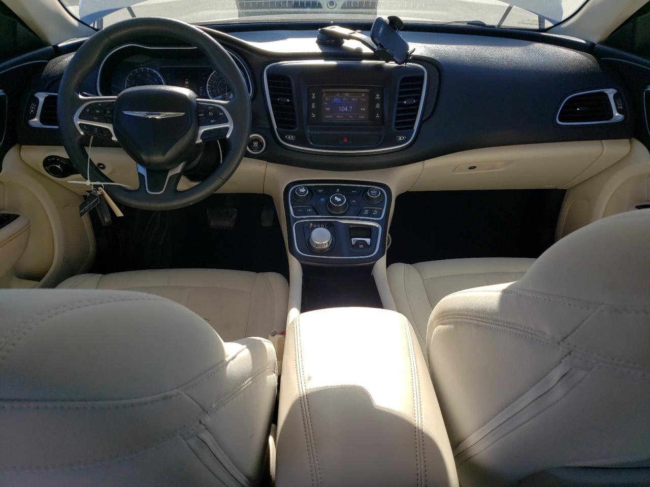 2015 Chrysler 200 Limited VIN: 1C3CCCAB9FN742953 Lot: 92482775